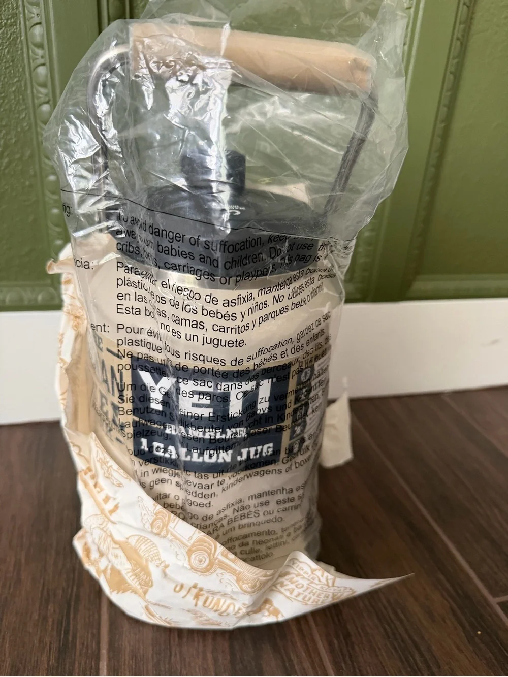 Yeti Cape Taupe Insulated 1 gallon Jug with Black Handle